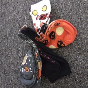 3 pair of NWT women's size 5-10 Halloween socks